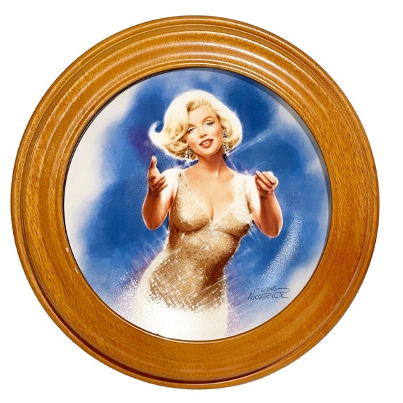 Other - Marilyn Monroe "Curtain Call" Delphi Collector Plate‎ Wooden